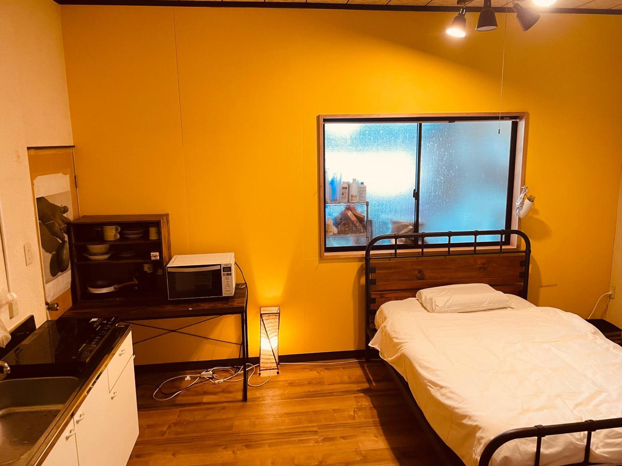 Bakushuku Den Guest House Brew 마쓰야마 외부 사진